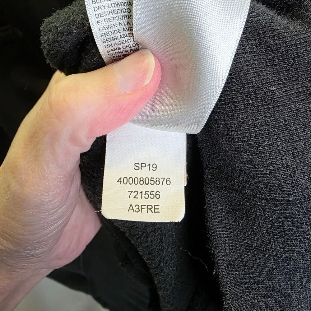 The North Face Black Never Stop Exploring  Pullover Hoodie Size Large